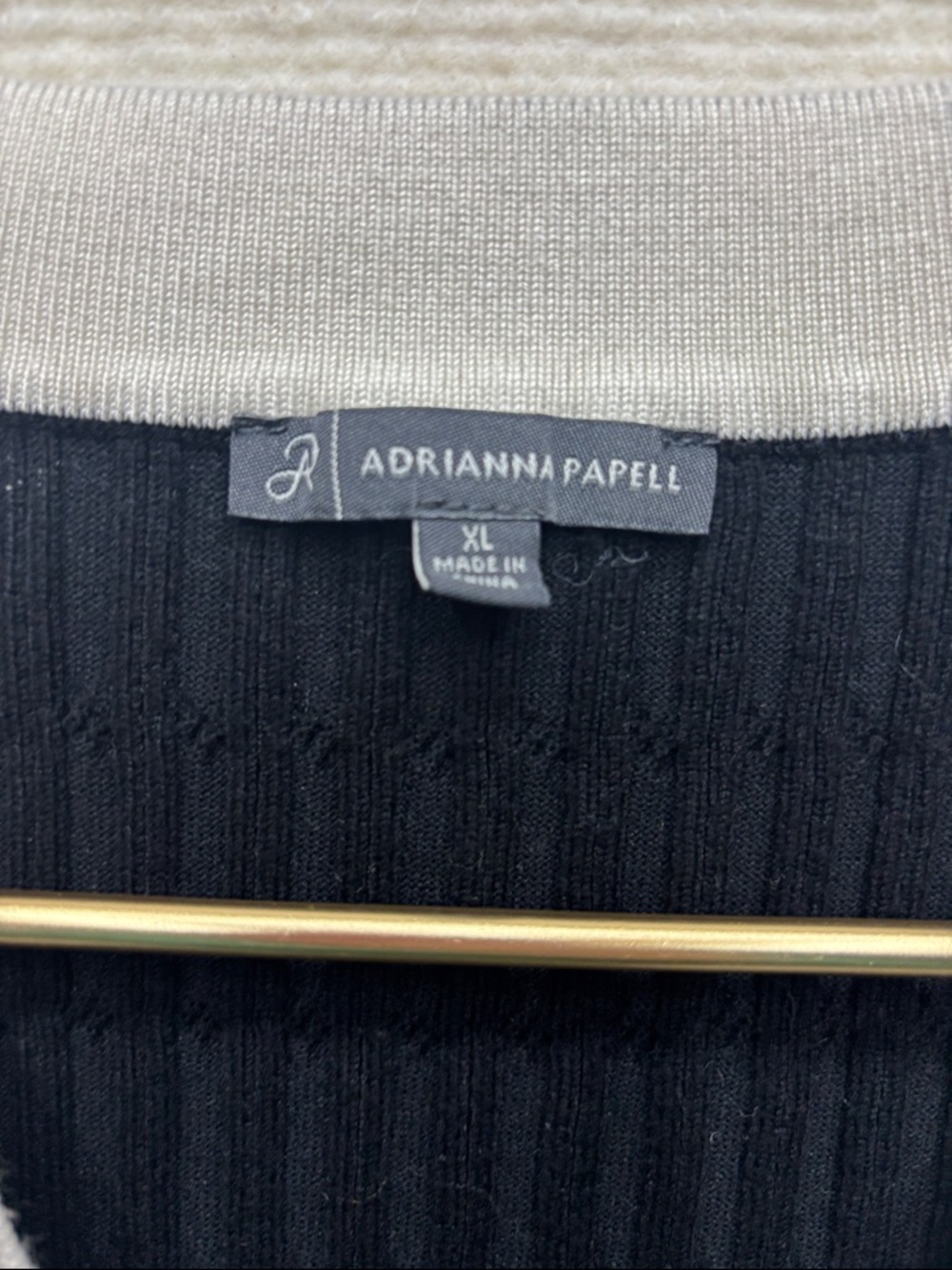 Adrianna Papell | XL Black and White Contrast V-Neck Cardigan Sweater - Picture 2 of 6